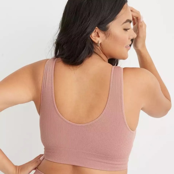 Seamless Bralette - Picture 2 of 7